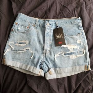 NWT Levi's 501 shorts size 32